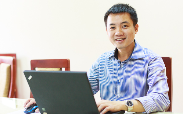 ThS Lê Tuấn Hùng - Phó Chủ nhiệm Khoa Lưu trữ học và Quản trị văn phòng.